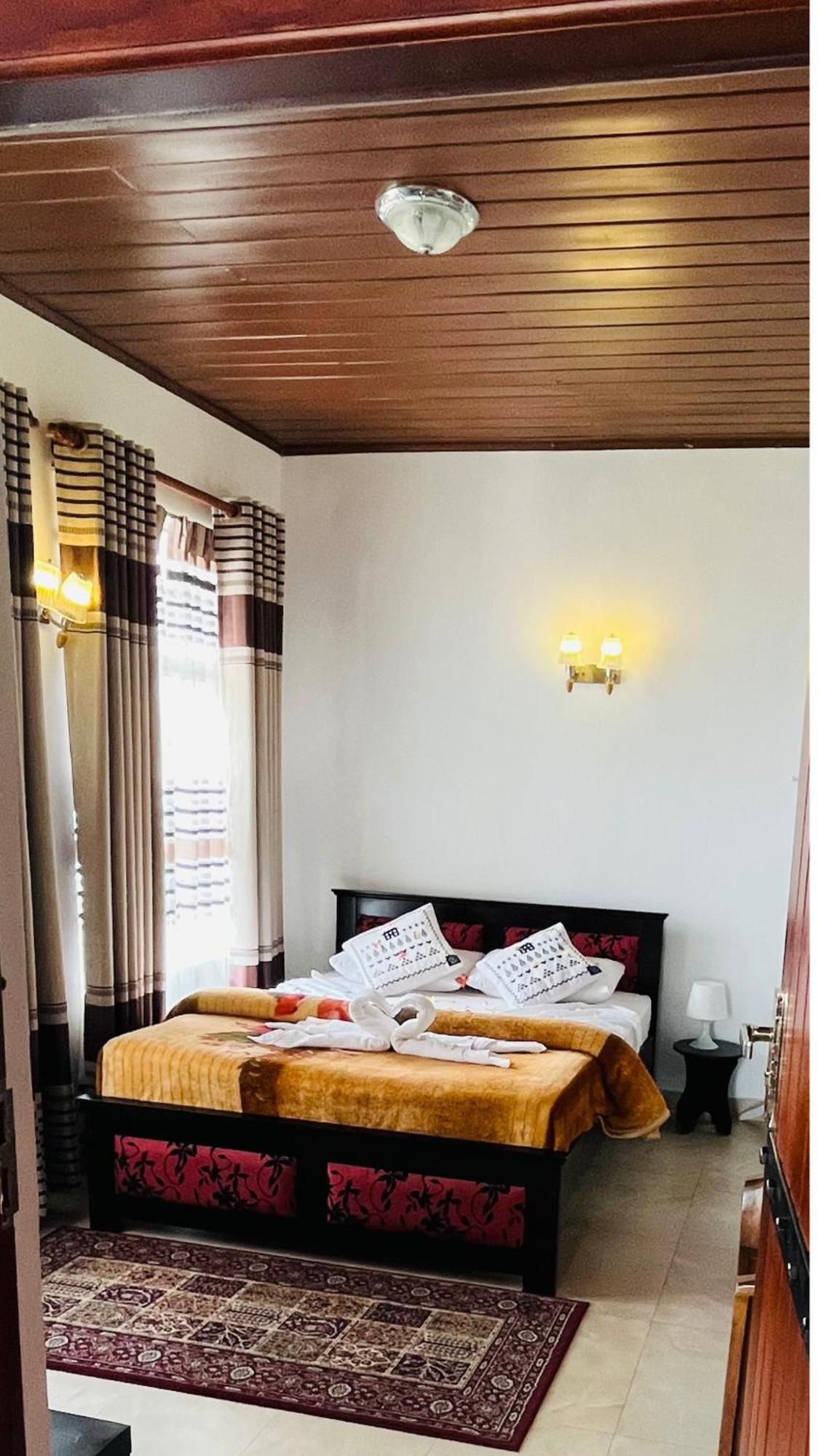 Thuring'S Holiday Bungalow Νουβάρα Ελίγια Εξωτερικό φωτογραφία