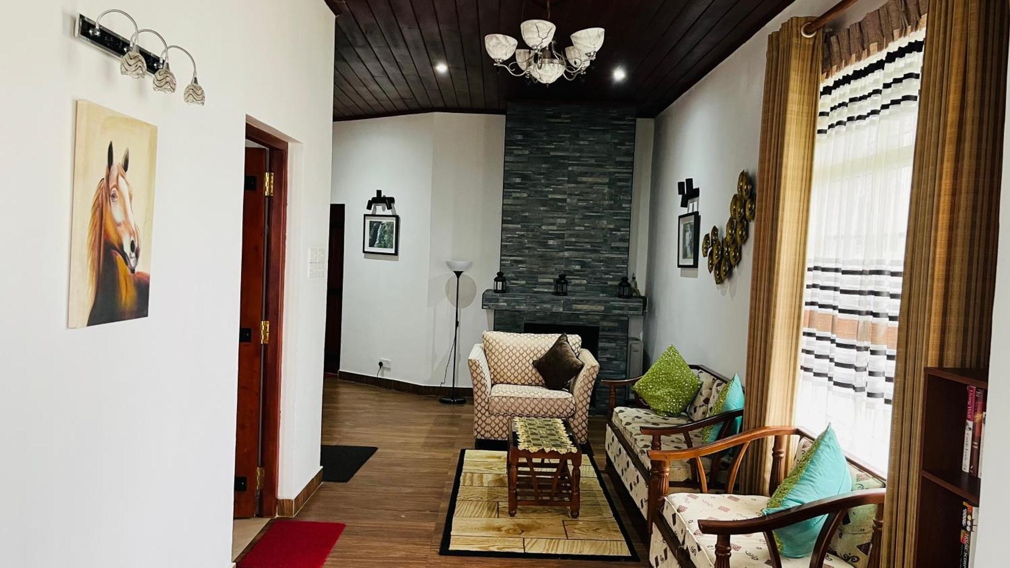Thuring'S Holiday Bungalow Νουβάρα Ελίγια Εξωτερικό φωτογραφία
