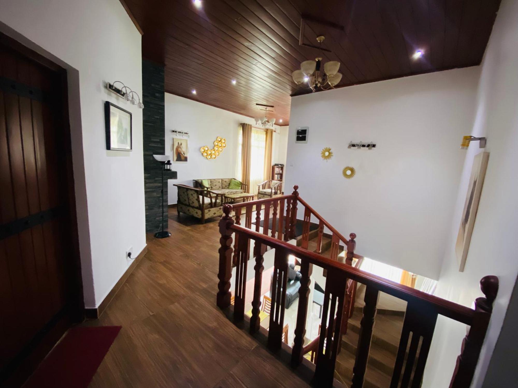 Thuring'S Holiday Bungalow Νουβάρα Ελίγια Εξωτερικό φωτογραφία