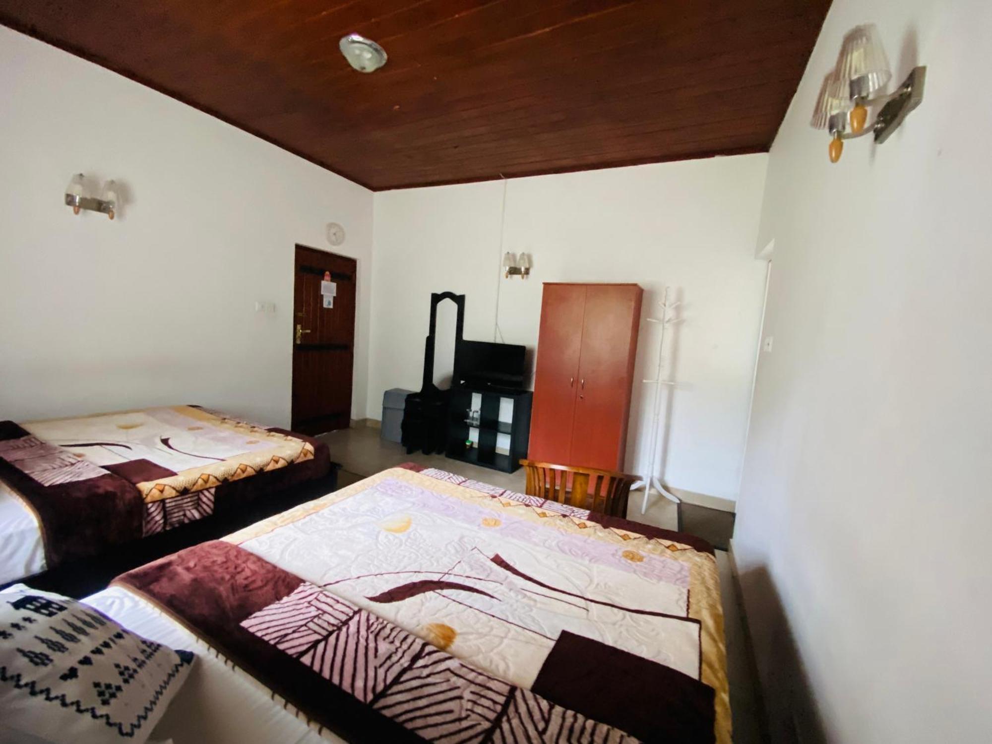 Thuring'S Holiday Bungalow Νουβάρα Ελίγια Εξωτερικό φωτογραφία