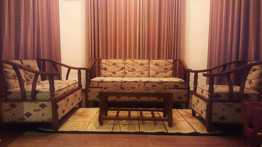 Thuring'S Holiday Bungalow Νουβάρα Ελίγια Εξωτερικό φωτογραφία