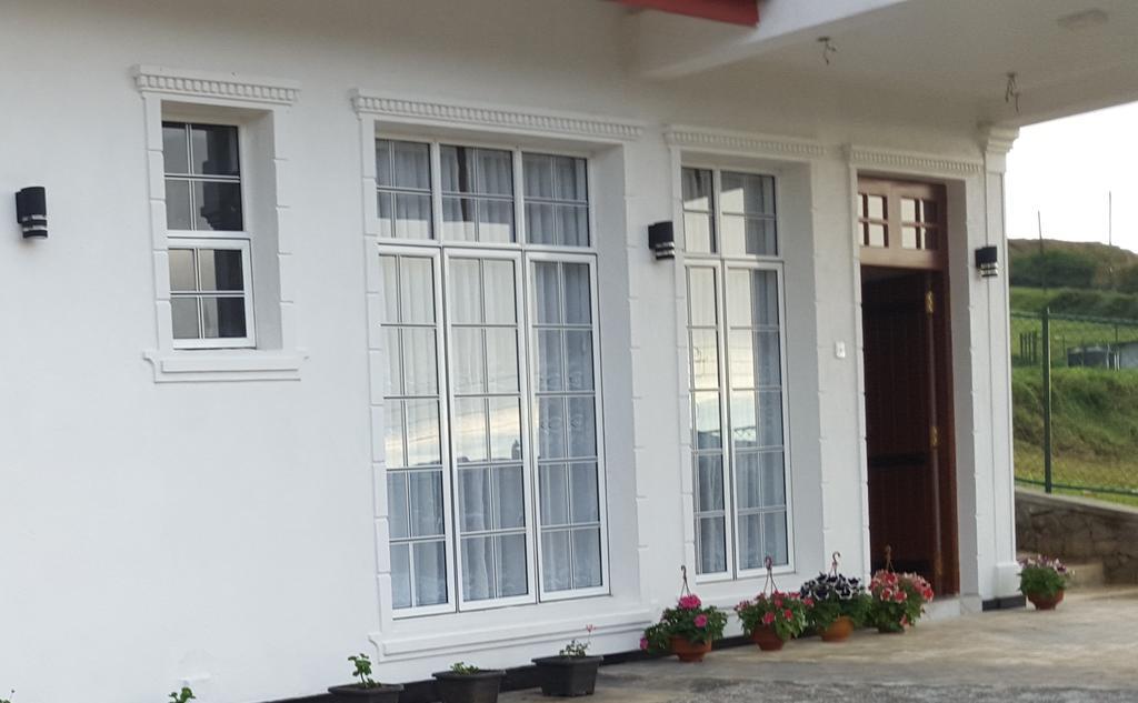 Thuring'S Holiday Bungalow Νουβάρα Ελίγια Εξωτερικό φωτογραφία